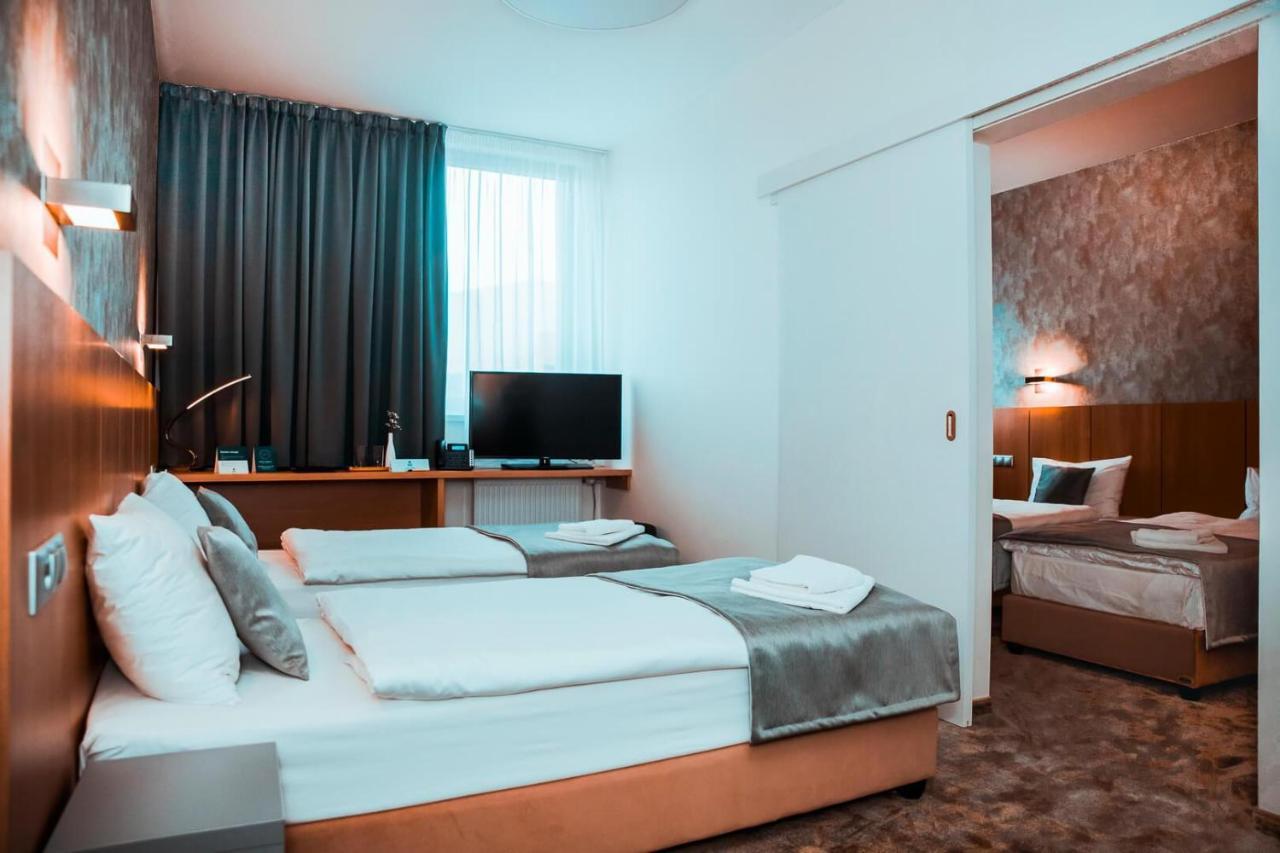 Hotel Arena Kosice Ngoại thất bức ảnh